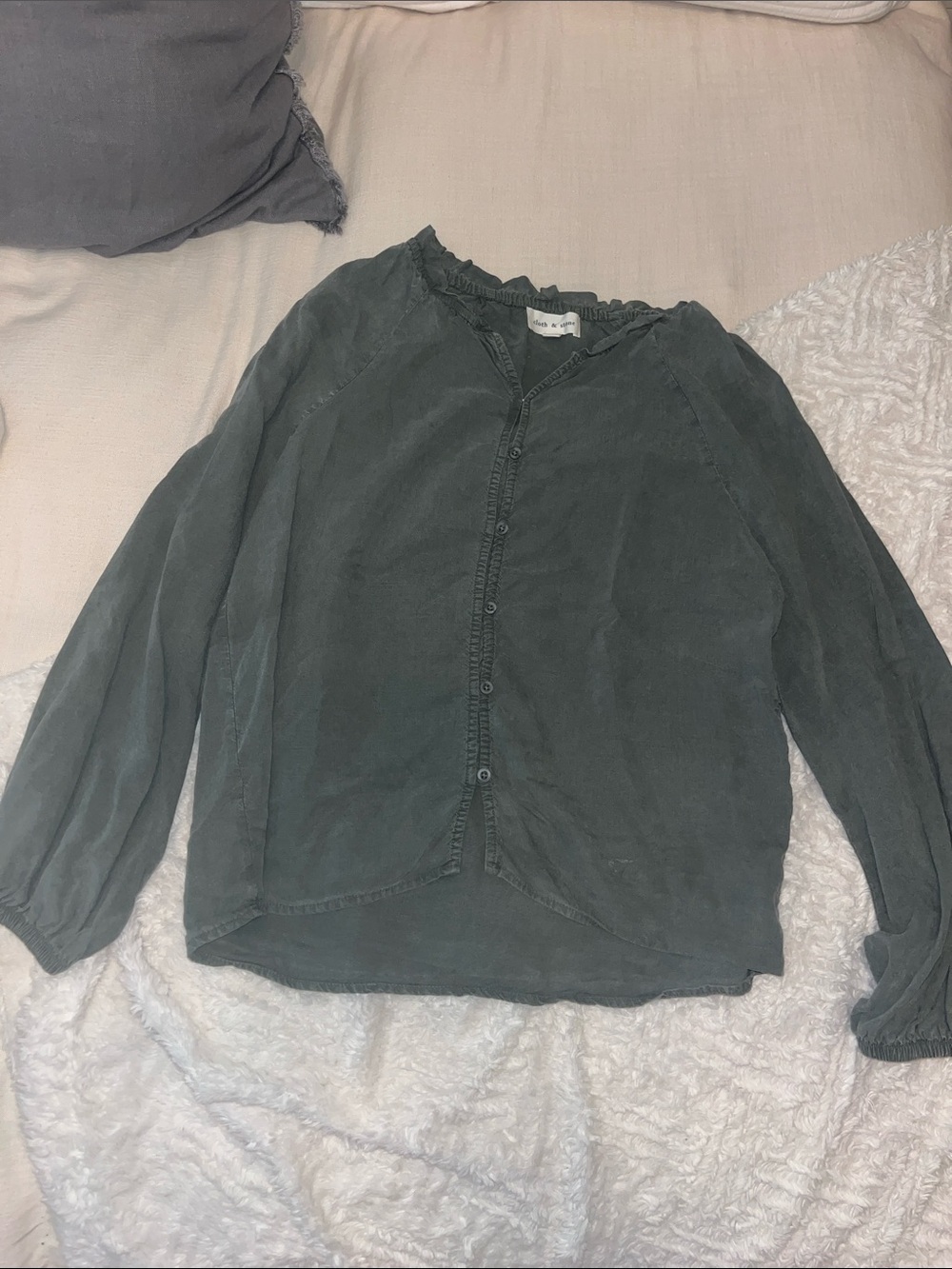 Cloth & Stone Dark Green Button Front top